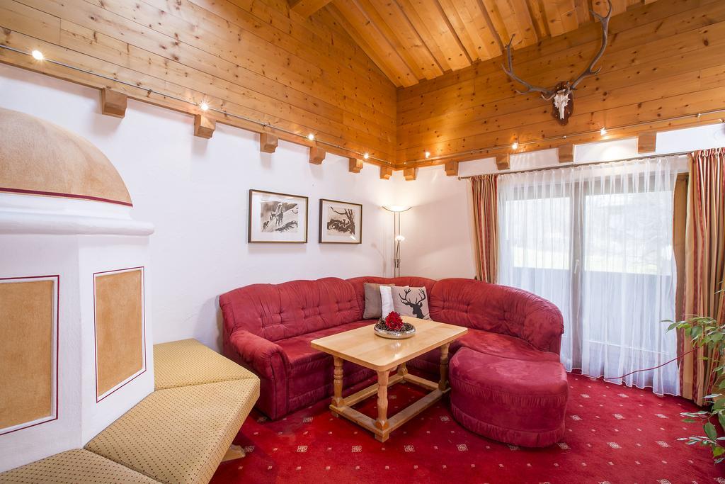 Landhaus Zirmhof Saalbach-Hinterglemm Chambre photo